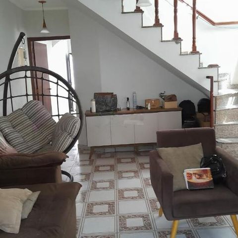 Casa à venda com 180m², 3 quartos e 4 vagas