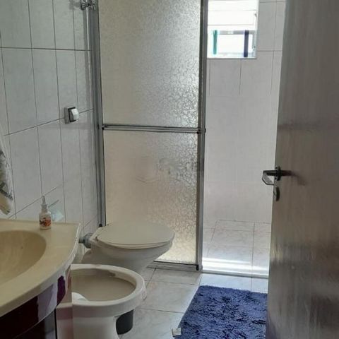 Casa à venda com 180m², 3 quartos e 4 vagas
