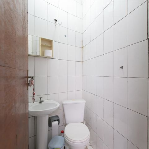 Casa à venda com 124m², 4 quartos e 3 vagasBanheiro Social 2