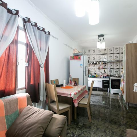 Casa à venda com 124m², 4 quartos e 3 vagasCozinha 2
