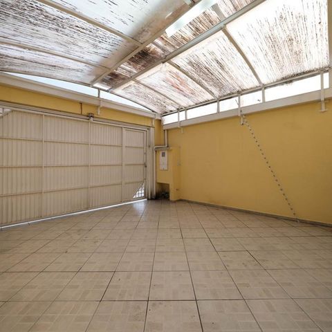 Casa à venda com 125m², 3 quartos e 2 vagasGaragem