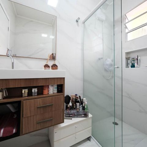 Casa à venda com 125m², 3 quartos e 2 vagasBanheiro da Suíte