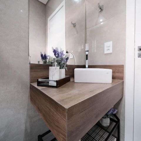 Casa à venda com 125m², 3 quartos e 2 vagasBanheiro