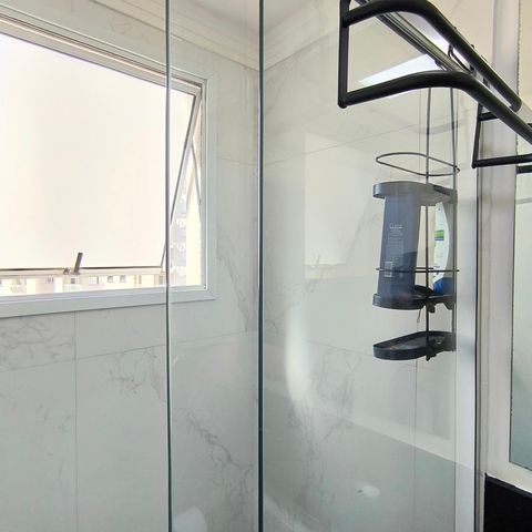 Apartamento à venda com 69m², 2 quartos e 1 vaga Apartamento à venda com 69m², 2 quartos e 1 vagaBanheiro Social