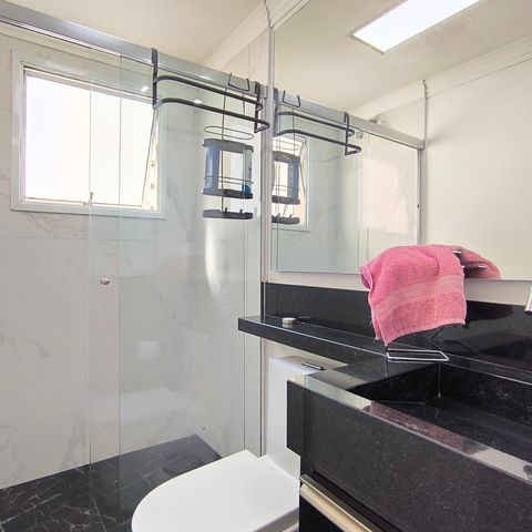Apartamento à venda com 69m², 2 quartos e 1 vaga Apartamento à venda com 69m², 2 quartos e 1 vagaBanheiro Social