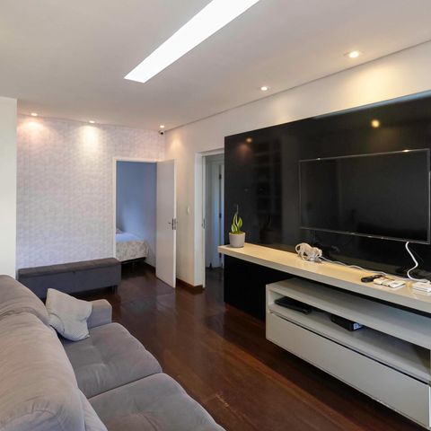 Casa à venda com 180m², 3 quartos e 2 vagas Casa à venda com 180m², 3 quartos e 2 vagasSala
