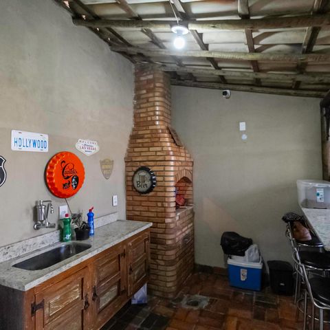 Casa à venda com 180m², 3 quartos e 2 vagas Casa à venda com 180m², 3 quartos e 2 vagasÁrea gourmet