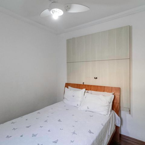 Casa à venda com 180m², 3 quartos e 2 vagas Casa à venda com 180m², 3 quartos e 2 vagasSuíte