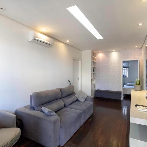 Casa à venda com 180m², 3 quartos e 2 vagas Casa à venda com 180m², 3 quartos e 2 vagasSala
