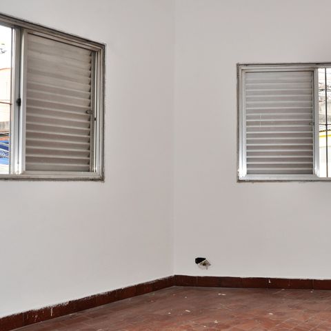 Casa à venda com 280m², 6 quartos e sem vaga Casa à venda com 280m², 6 quartos e sem vagaDetalhe - Quarto 01