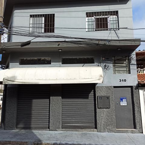 Casa à venda com 280m², 6 quartos e sem vaga Casa à venda com 280m², 6 quartos e sem vagaFachada do Imóvel