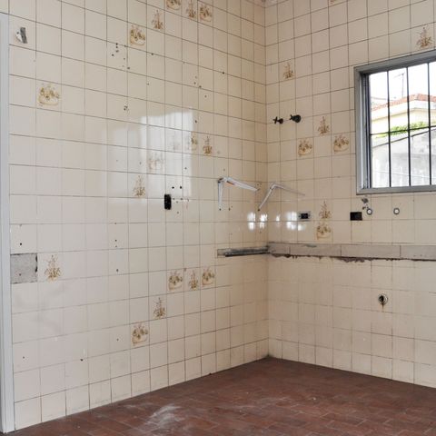 Casa à venda com 280m², 6 quartos e sem vaga Casa à venda com 280m², 6 quartos e sem vagaDetalhe - Cozinha