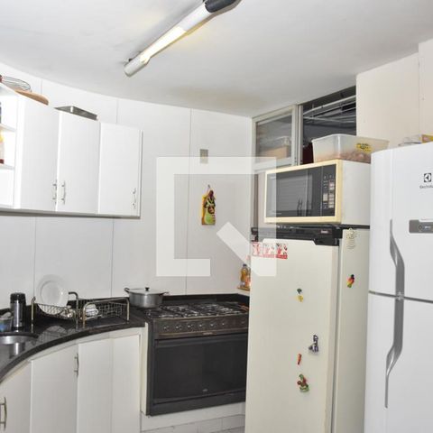 Apartamento à venda com 158m², 4 quartos e 1 vaga