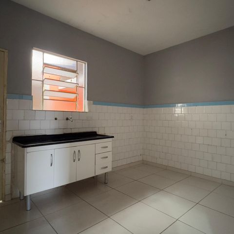Casa à venda com 160m², 5 quartos e 1 vaga Casa à venda com 160m², 5 quartos e 1 vagaCozinha