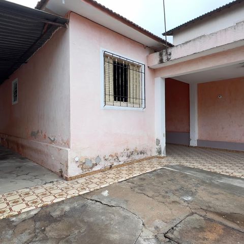 Casa à venda com 160m², 5 quartos e 1 vaga Casa à venda com 160m², 5 quartos e 1 vagaÁrea externa