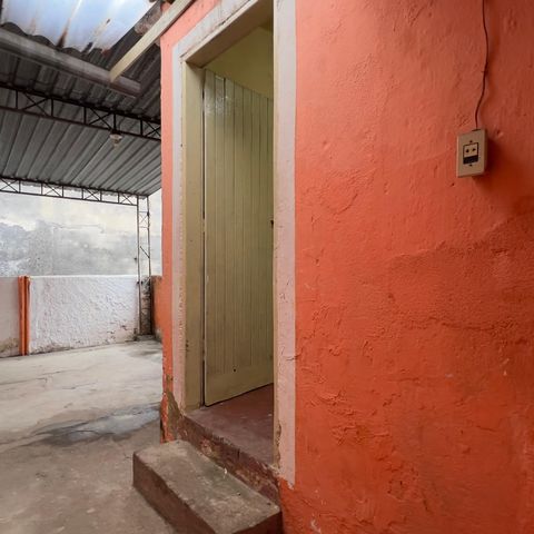 Casa à venda com 160m², 5 quartos e 1 vaga Casa à venda com 160m², 5 quartos e 1 vagaÁrea de Serviço