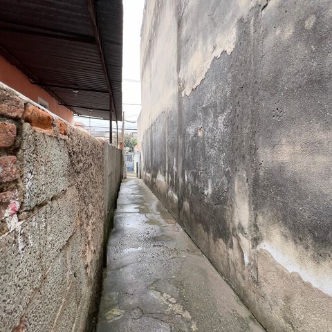Casa à venda com 160m², 5 quartos e 1 vaga Casa à venda com 160m², 5 quartos e 1 vagaÁrea externa