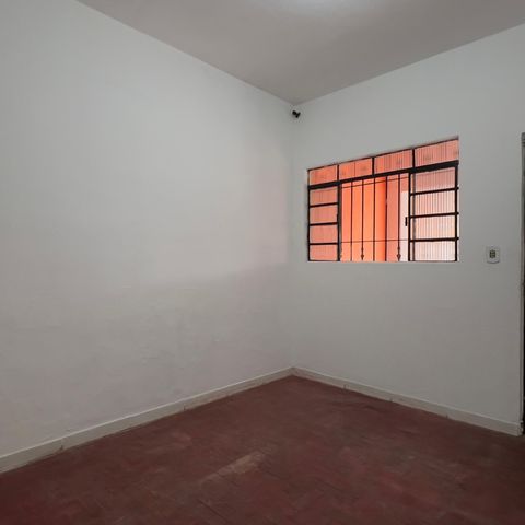 Casa à venda com 160m², 5 quartos e 1 vaga Casa à venda com 160m², 5 quartos e 1 vagaSala