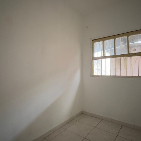 Casa à venda com 160m², 5 quartos e 1 vaga Casa à venda com 160m², 5 quartos e 1 vagaQuarto 2