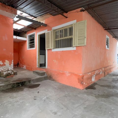Casa à venda com 160m², 5 quartos e 1 vaga Casa à venda com 160m², 5 quartos e 1 vagaÁrea de Serviço