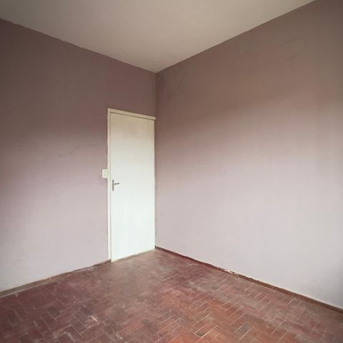 Casa à venda com 160m², 5 quartos e 1 vaga Casa à venda com 160m², 5 quartos e 1 vagaQuarto 1
