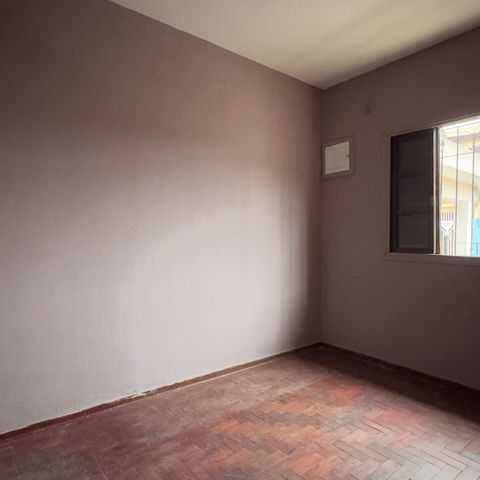 Casa à venda com 160m², 5 quartos e 1 vaga Casa à venda com 160m², 5 quartos e 1 vagaQuarto 1
