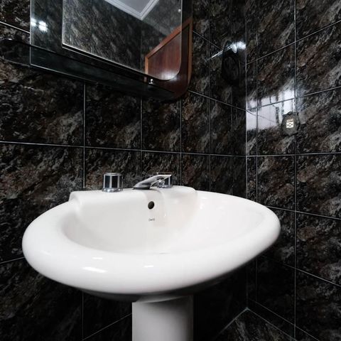 Casa à venda com 178m², 3 quartos e 2 vagasBanheiro da Suíte 2
