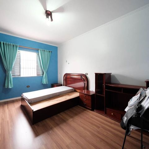 Casa à venda com 178m², 3 quartos e 2 vagasSuíte 2
