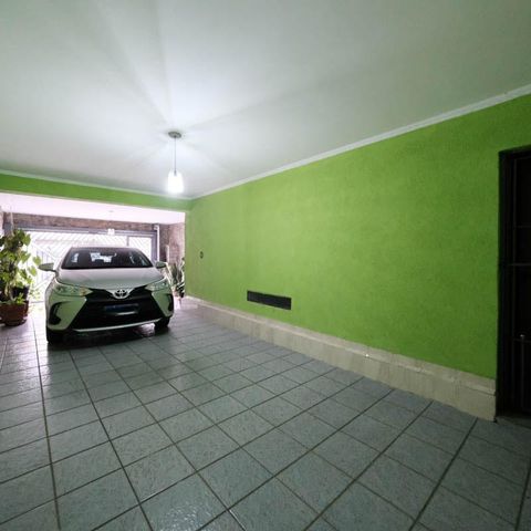 Casa à venda com 178m², 3 quartos e 2 vagasGaragem