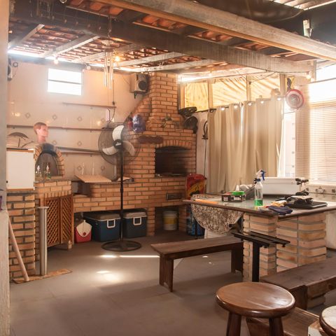 Casa à venda com 234m², 3 quartos e sem vagaPiso superior - Salão/Churrasqueira