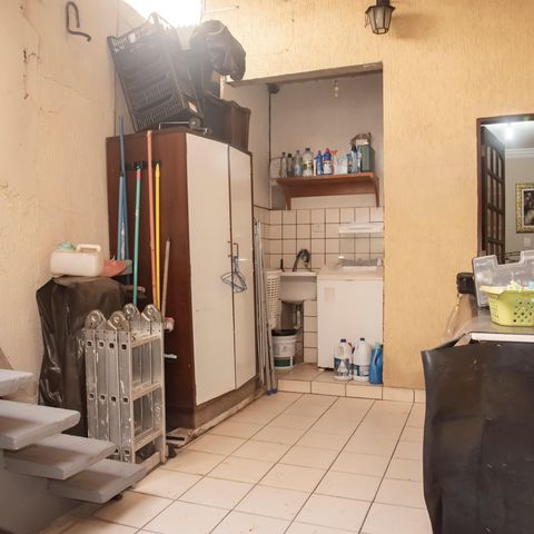 Casa à venda com 234m², 3 quartos e sem vagaÁrea de Serviço