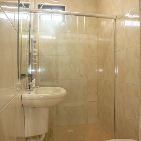 Casa à venda com 234m², 3 quartos e sem vagaBanheiro