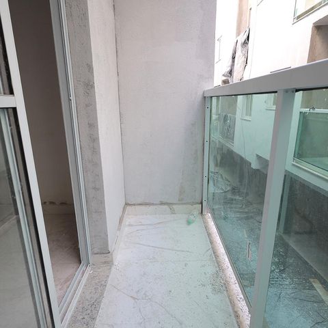 Casa de condomínio à venda com 129m², 2 quartos e 2 vagasSacada Sala / Cozinha