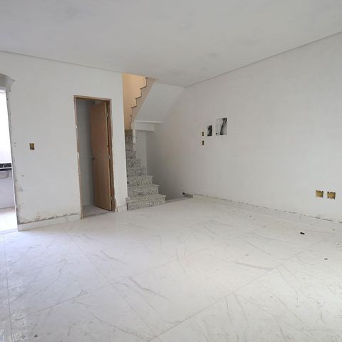Casa de condomínio à venda com 129m², 2 quartos e 2 vagasSala / Cozinha