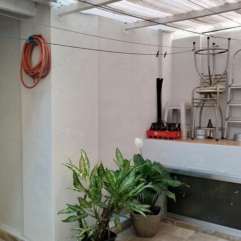 Casa à venda com 80m², 2 quartos e 1 vagaÁrea de Serviço