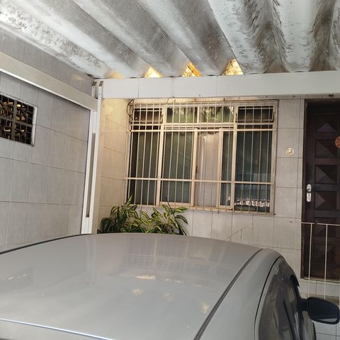 Casa à venda com 80m², 2 quartos e 1 vagaGaragem