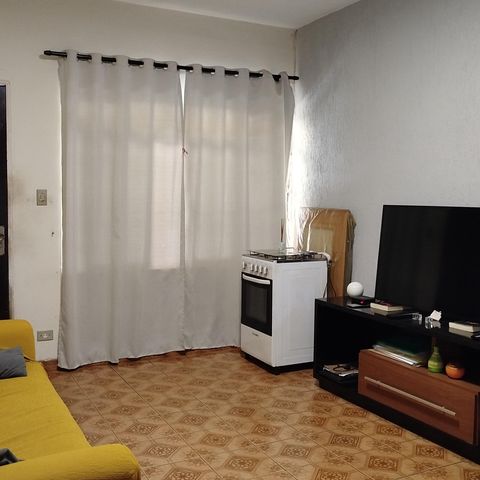 Casa à venda com 80m², 2 quartos e 1 vagaSala