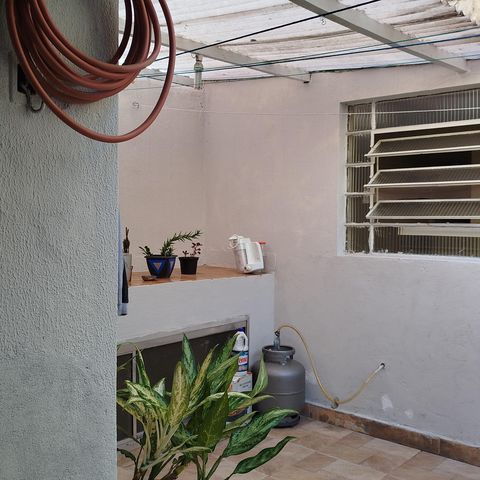 Casa à venda com 80m², 2 quartos e 1 vagaQuintal