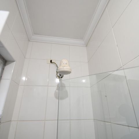 Casa à venda com 230m², 4 quartos e 5 vagasBanheiro Suíte 2