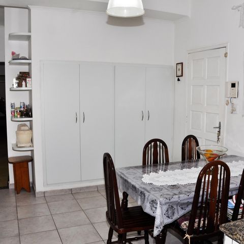 Casa à venda com 142m², 3 quartos e 1 vaga Casa à venda com 142m², 3 quartos e 1 vagaCopa