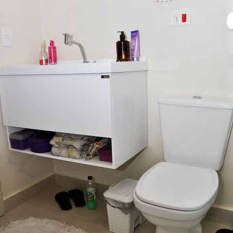 Casa à venda com 142m², 3 quartos e 1 vaga Casa à venda com 142m², 3 quartos e 1 vagaBanheiro Social