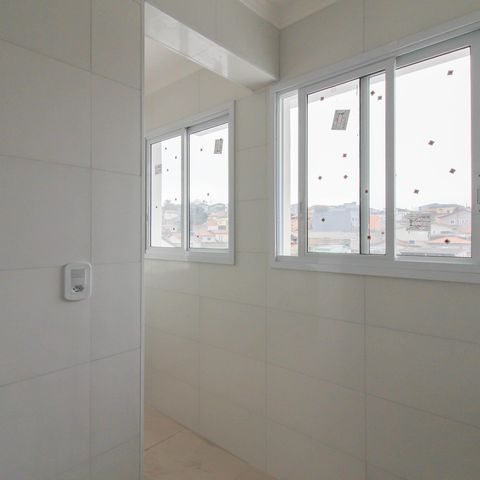 Casa à venda com 194m², 3 quartos e 6 vagasÁrea de Serviço
