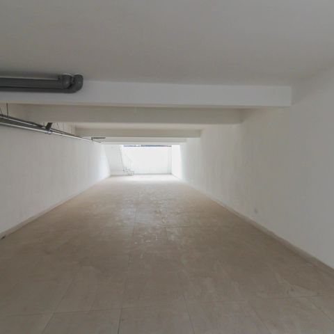 Casa à venda com 194m², 3 quartos e 6 vagasGaragem