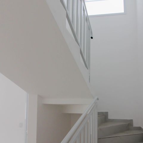 Casa à venda com 194m², 3 quartos e 6 vagasEscada