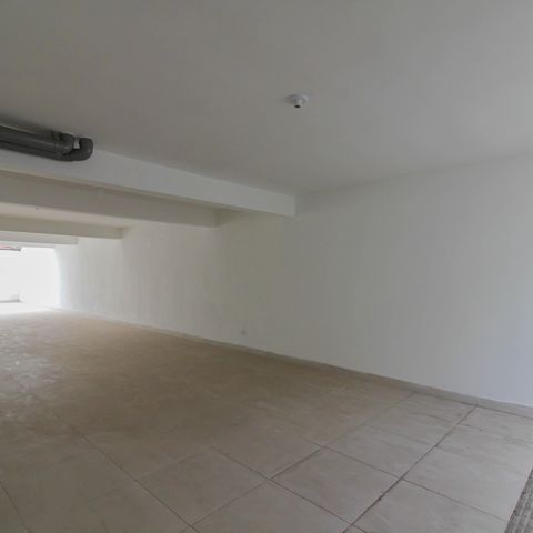 Casa à venda com 194m², 3 quartos e 6 vagasGaragem