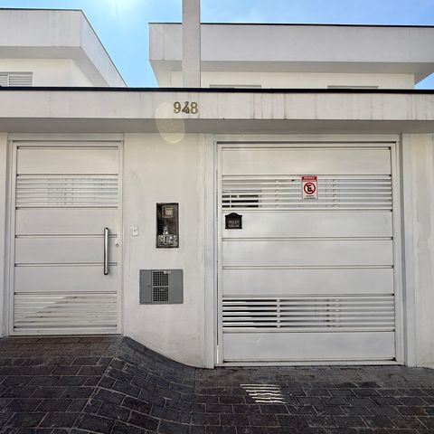 Casa à venda com 194m², 3 quartos e 6 vagasFachada