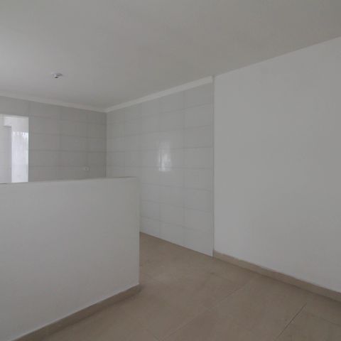 Casa à venda com 194m², 3 quartos e 6 vagasCopa