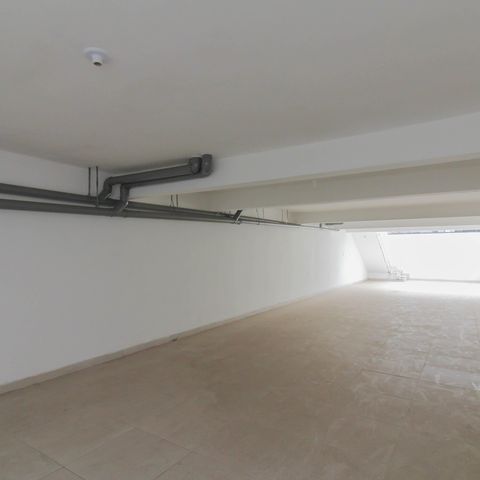 Casa à venda com 194m², 3 quartos e 6 vagasGaragem