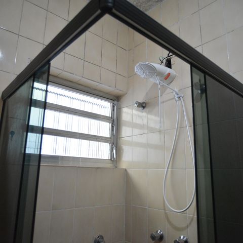 Casa para alugar com 243m², 6 quartos e 4 vagasBanheiro Social