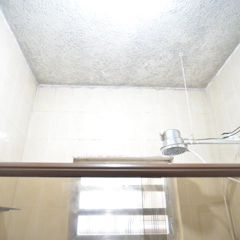 Casa para alugar com 243m², 6 quartos e 4 vagasBanheiro do Quarto 4